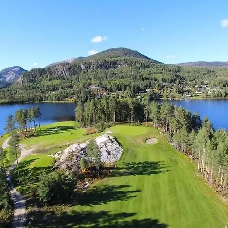 Ferienhaus Modern Lakeside Jacuzzi And Sauna Up To 18 People