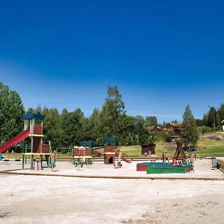 Ferienhaus Modern Lakeside Jacuzzi And Sauna Up To 18 People