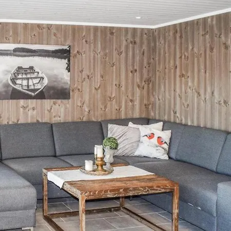 Modern Lakeside Jacuzzi And Sauna Up To 18 People Holiday home *