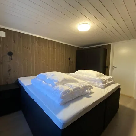 Modern Lakeside Jacuzzi And Sauna Up To 18 People * Vradal