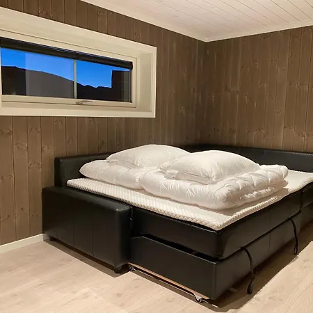 Ferienhaus Modern Lakeside Jacuzzi And Sauna Up To 18 People Vradal