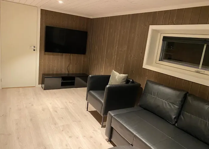 Holiday home Modern Lakeside Jacuzzi And Sauna Up To 18 People